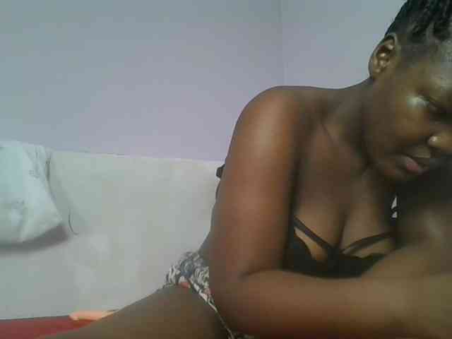 Sexyicey webcam