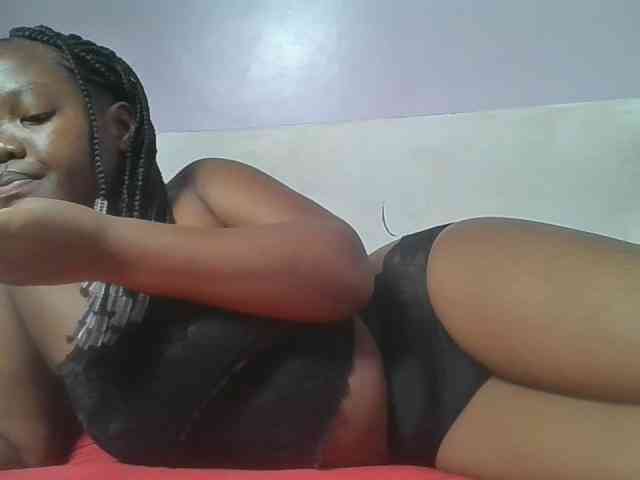 Sexyicey webcam