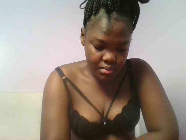 Sexyicey webcam