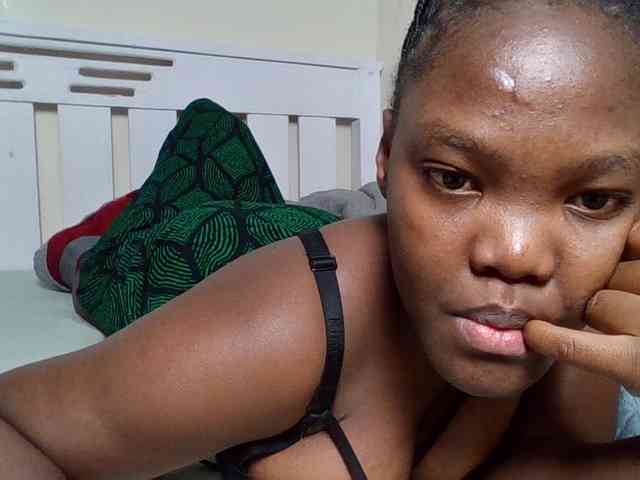 Sexyicey webcam
