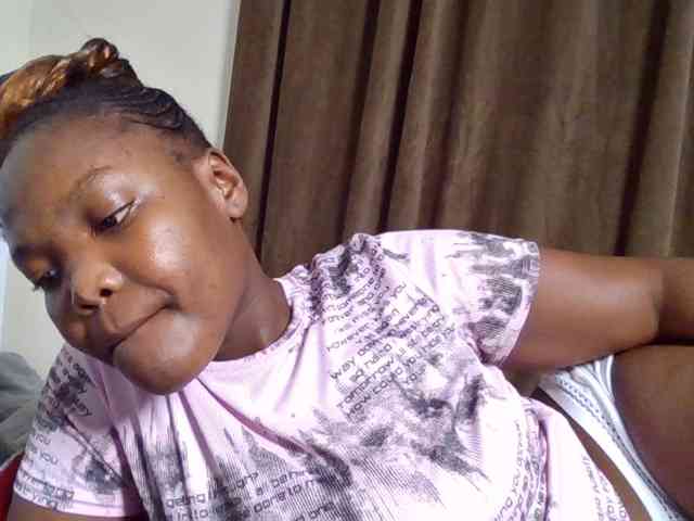 Sexyicey webcam