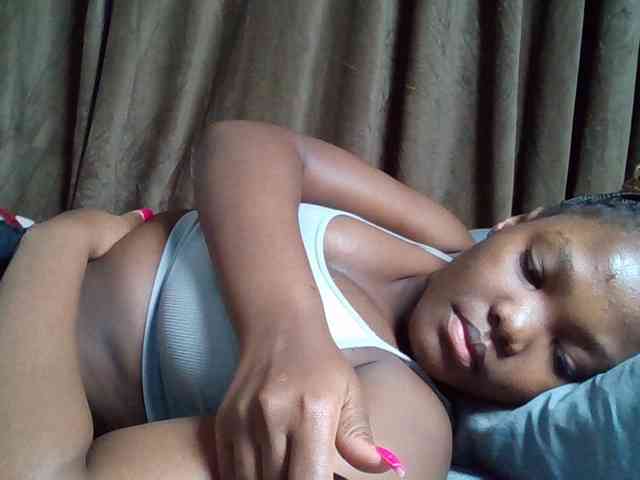 Sexyicey webcam
