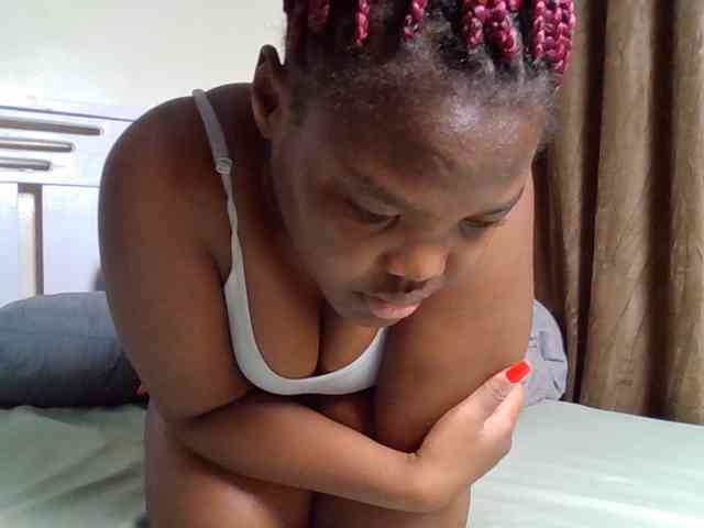 Sexyicey webcam