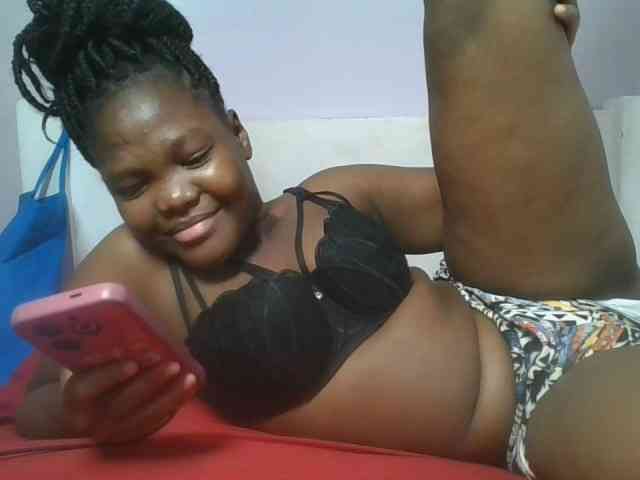 Sexyicey webcam