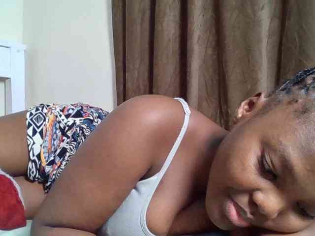 Sexyicey webcam