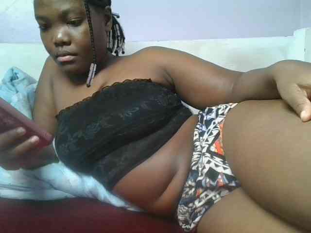 Sexyicey webcam