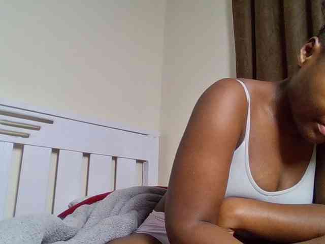 Sexyicey webcam