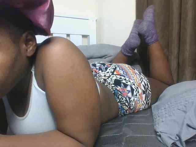 Sexyicey webcam