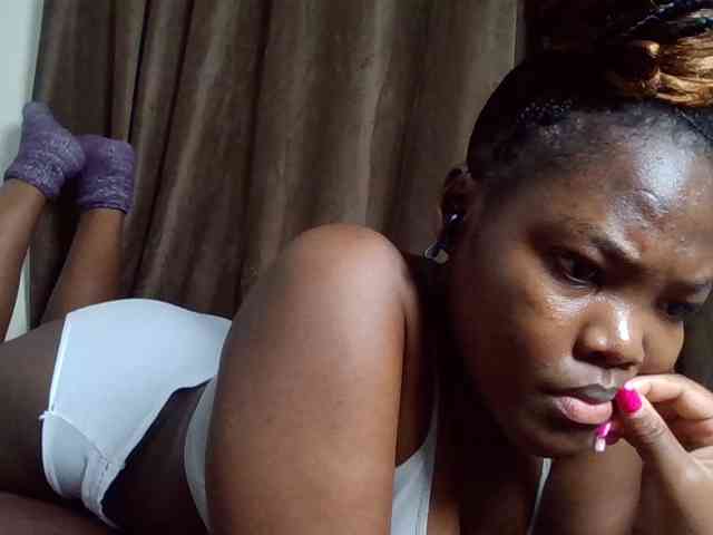 Sexyicey webcam