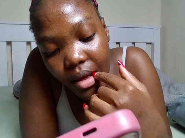 Sexyicey webcam