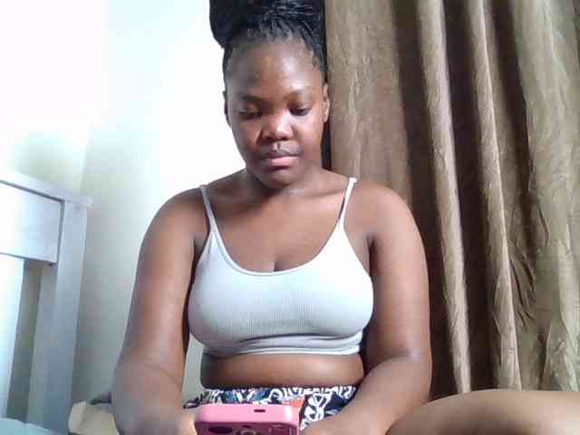 Sexyicey webcam