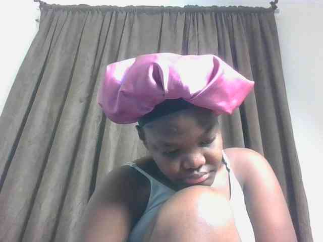 Sexyicey webcam