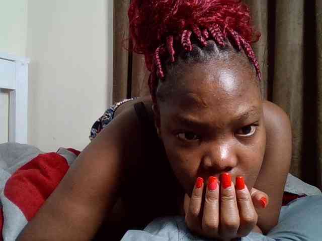 Sexyicey webcam