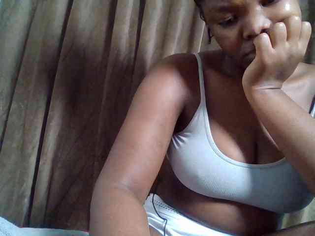 Sexyicey webcam