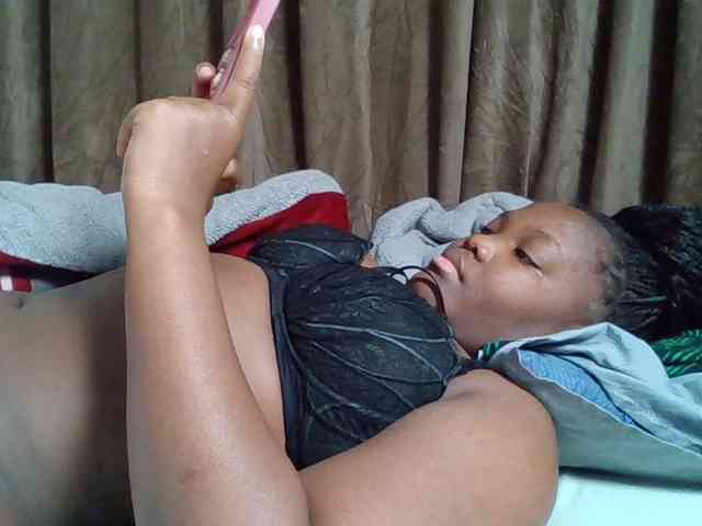 Sexyicey webcam
