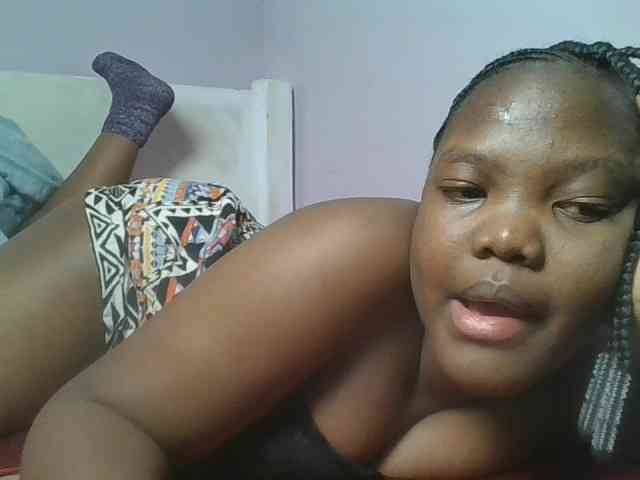 Sexyicey webcam