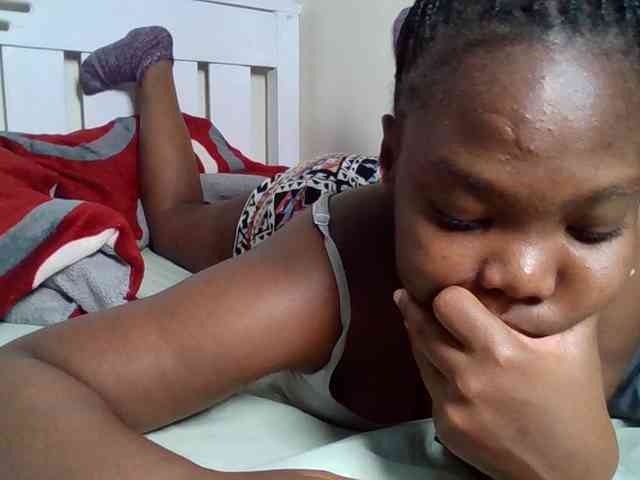 Sexyicey webcam
