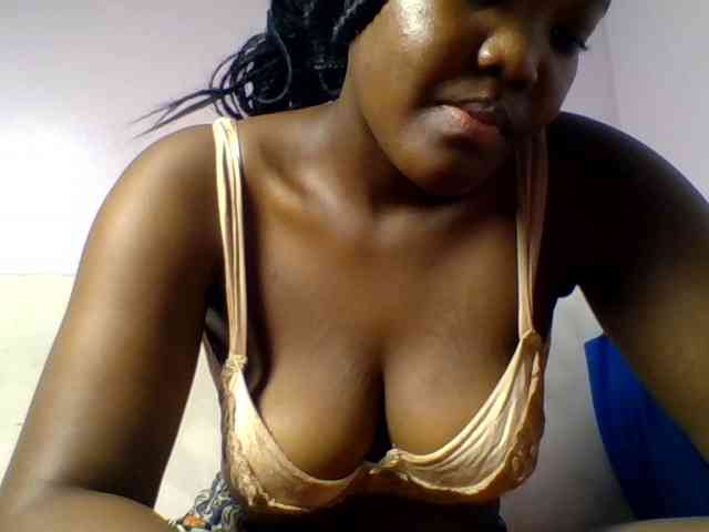 Sexyicey webcam