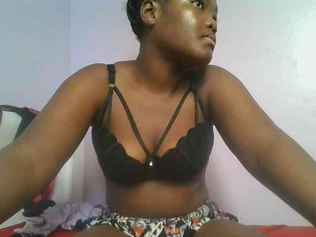 Sexyicey webcam