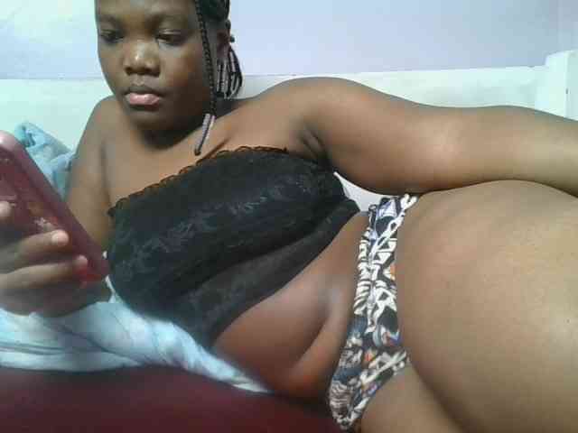 Sexyicey webcam