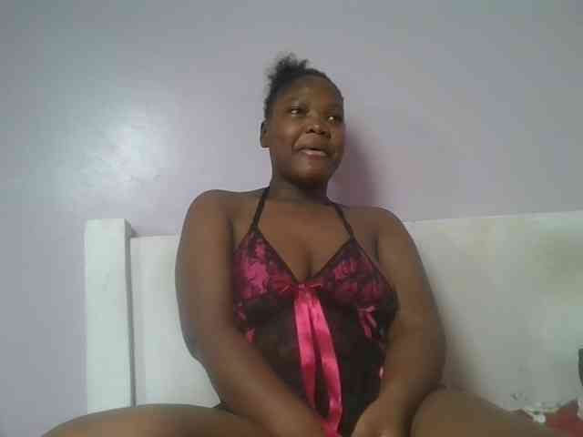 Sexyicey webcam