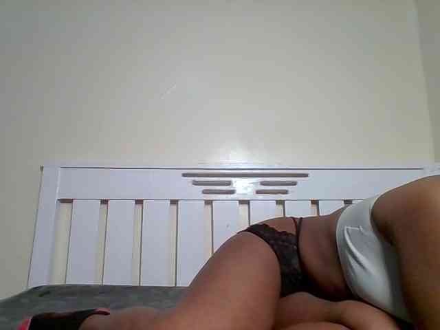 Sexyicey webcam