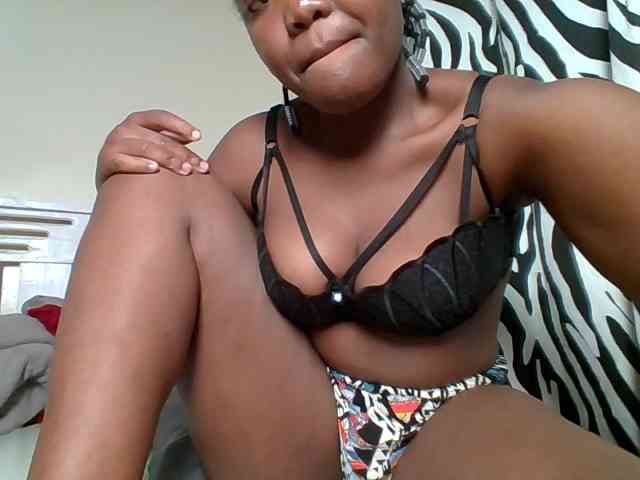 Sexyicey webcam
