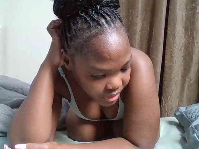 Sexyicey webcam