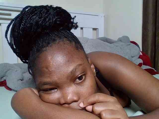 Sexyicey webcam