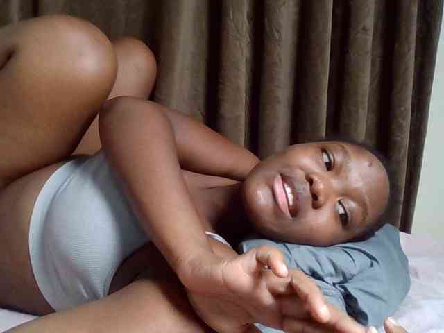 Sexyicey webcam