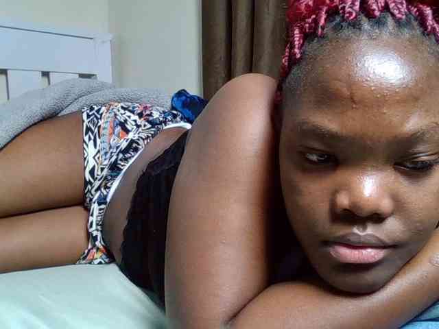 Sexyicey webcam