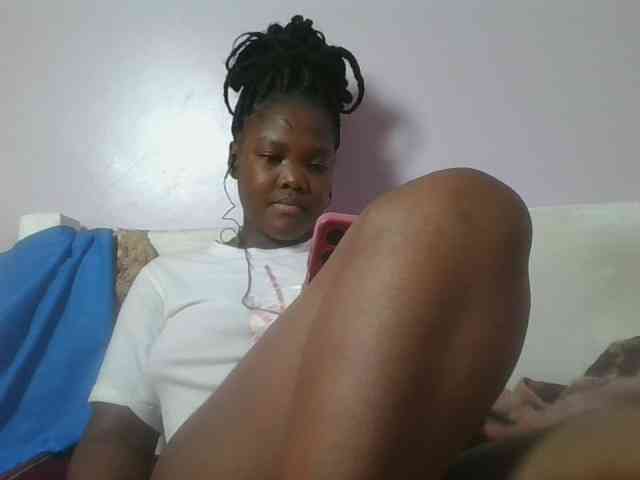 Sexyicey webcam