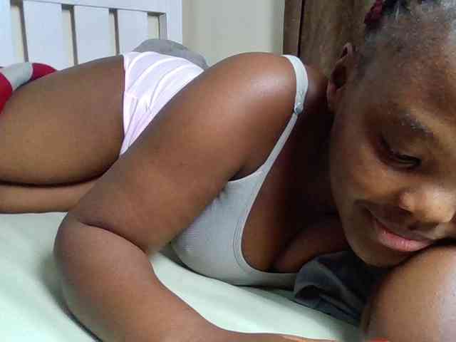 Sexyicey webcam