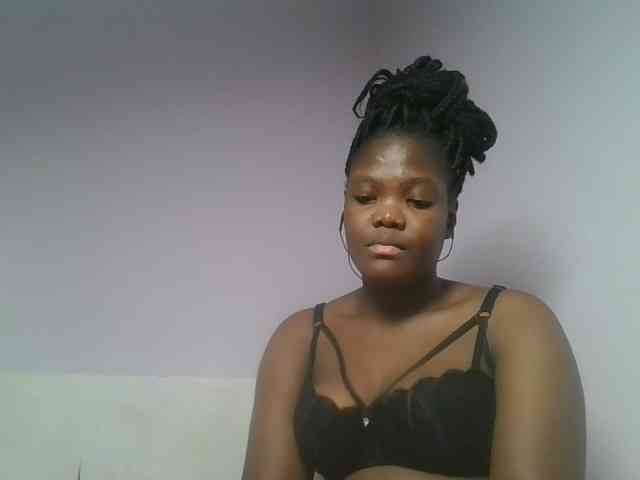 Sexyicey webcam