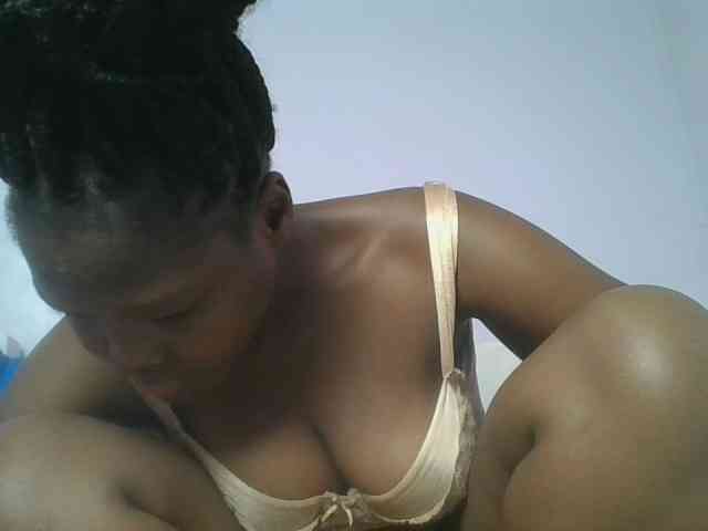 Sexyicey webcam