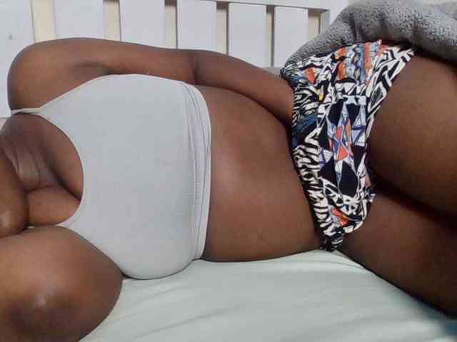 Sexyicey webcam