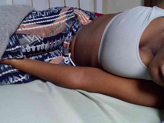 Sexyicey webcam