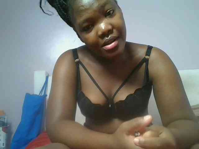 Sexyicey webcam