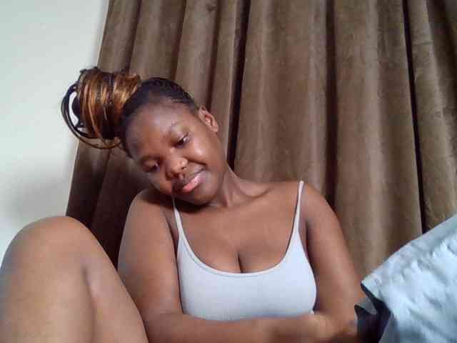 Sexyicey webcam