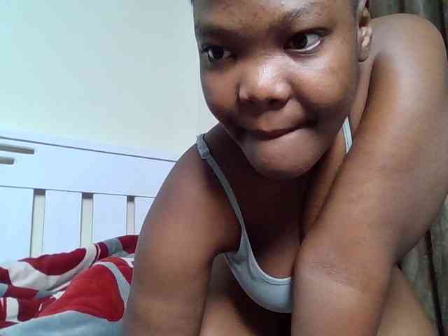 Sexyicey webcam