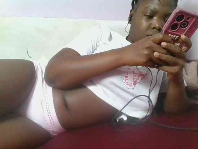 Sexyicey webcam