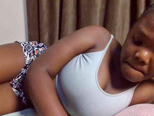 Sexyicey webcam