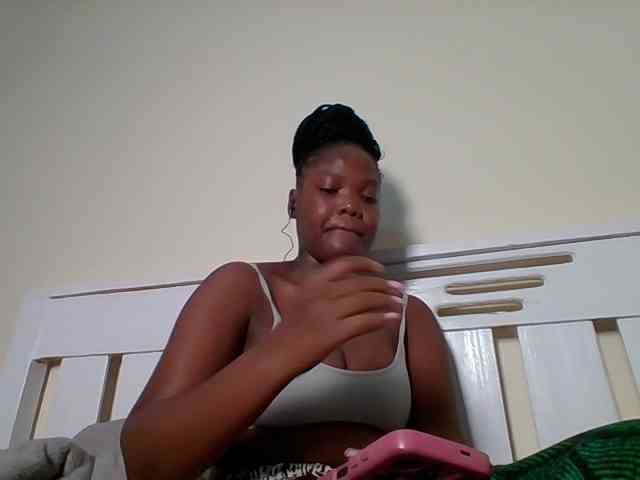 Sexyicey webcam