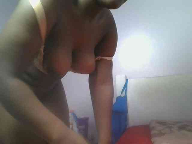 Sexyicey webcam