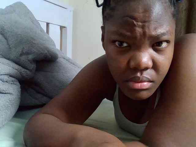 Sexyicey webcam