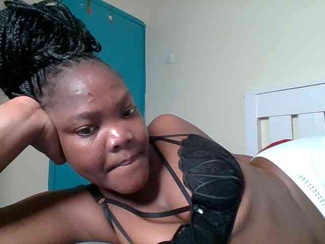 Sexyicey webcam