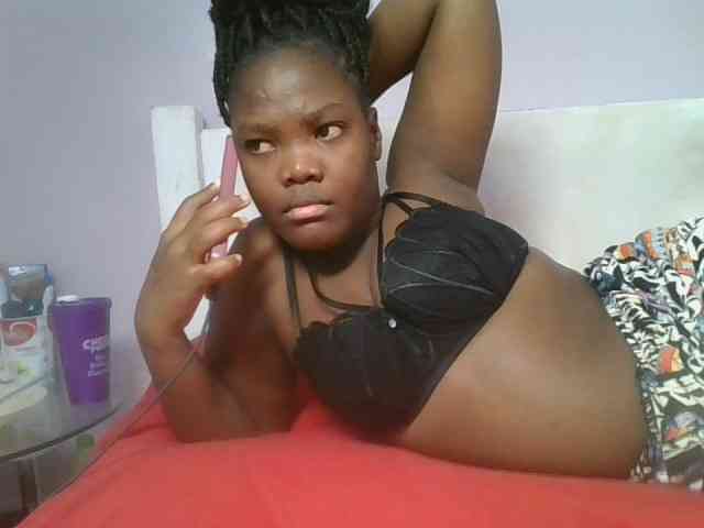 Sexyicey webcam