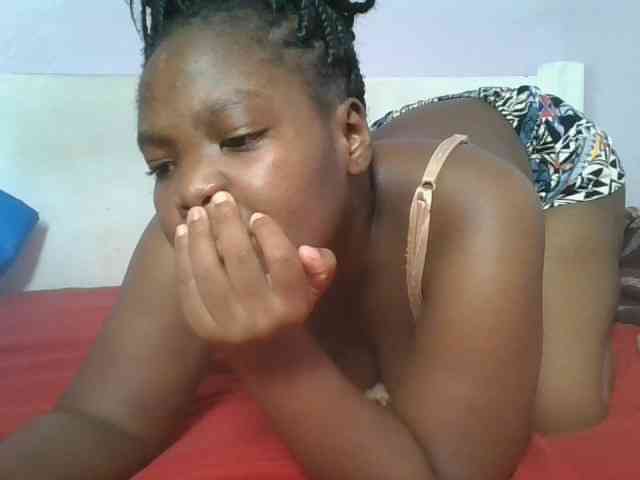 Sexyicey webcam