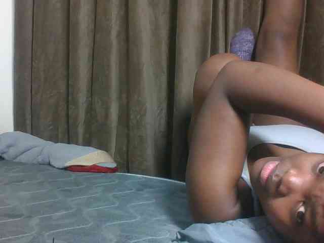 Sexyicey Live Webcam on BongaCams