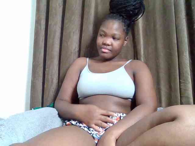 Sexyicey webcam